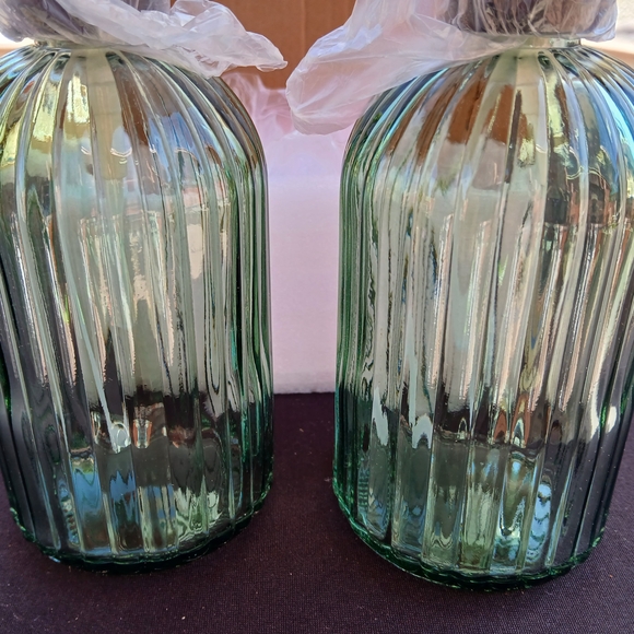 Green Ribbed Glass Dispenser Set - Picture 6 of 9